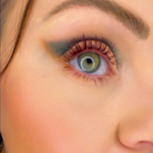 Meet your Posher, Jackie Sax - Picture 2 of 6